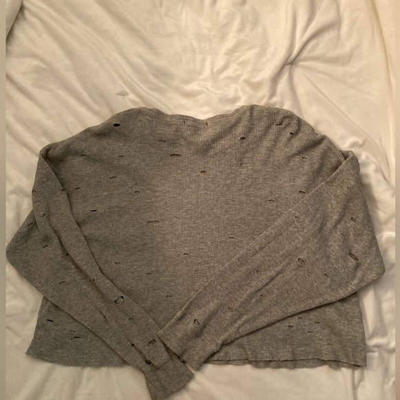 Forever 21 Distressed Gray Crop Long Sleeve Top - Picture 4 of 4